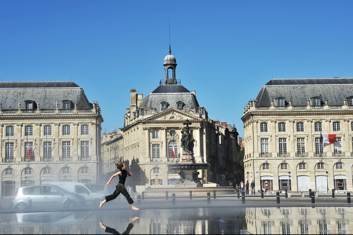 Téléphérique Bordeaux – vue le miroir d’eau à Bordeaux